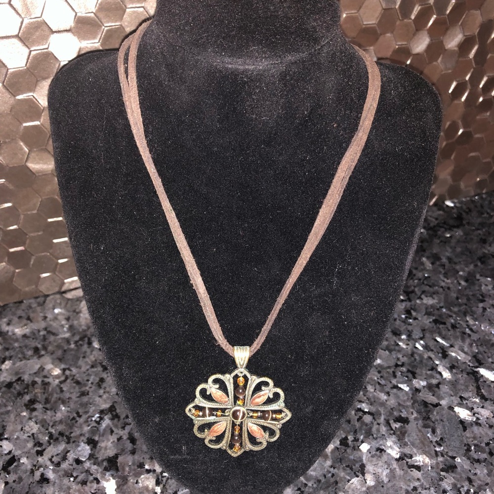 Suede and Chain Necklace With Pendant
